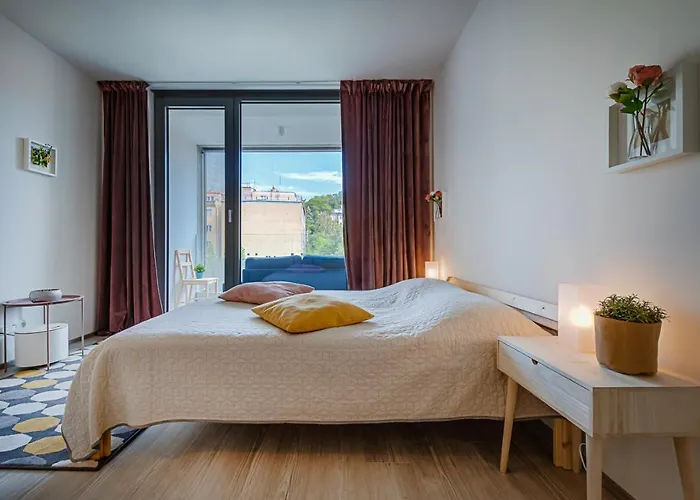 Homy Hotel